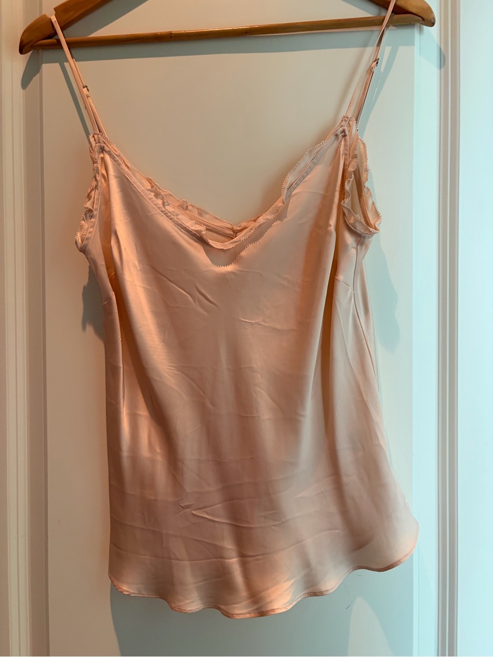 Wilfred Silky Pink Lace-Trim Cami Top